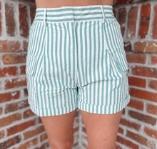 Load image into Gallery viewer, High Waisted Side Pocket Striped Shorts
